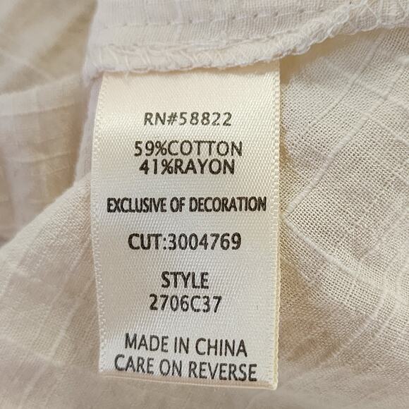 Max Studio Women's Boho Crochet Accented Keyhole Front Empire Waist Blouse Sz XS - Picture 7 of 8